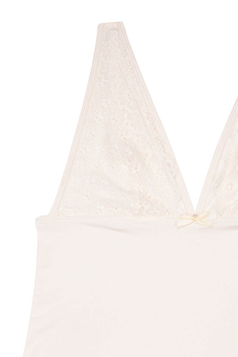 PIJAMA-TIPO-BATOLA-EN-ALGODON-CON-DETALLES-EN-ENCAJE.7245IS_000003_3