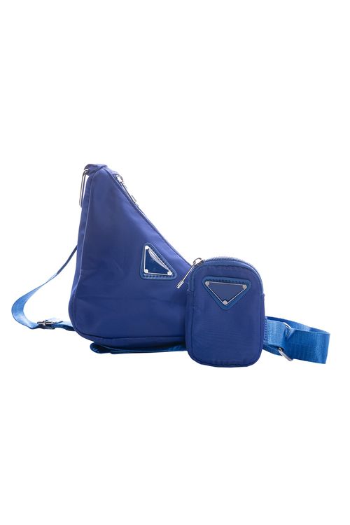 Bolso con diseño triangular mas monedero