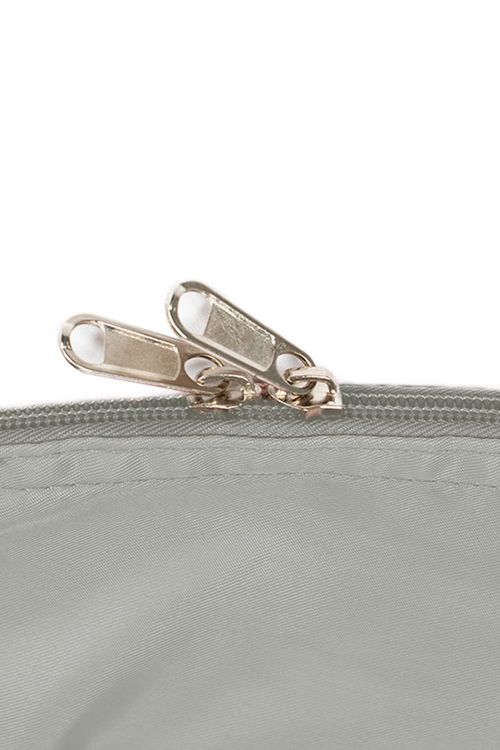 Bolso deportivo con cierre ajustable