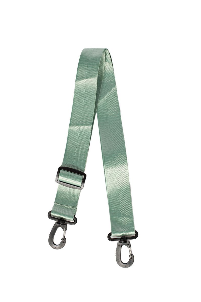 BOLSO-DEPORTIVO-CON-COMPARTIMIENTOS-EXTERNOS-Y-ASA.BO572_000029_4