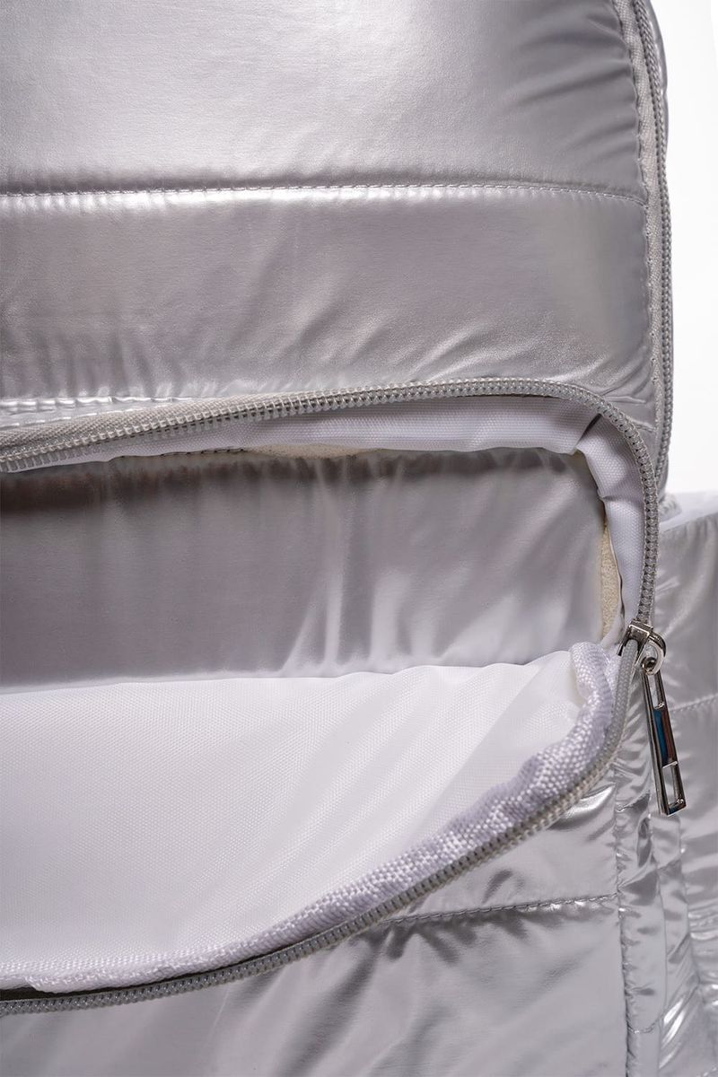 MORRAL-CON-ORGANIZADOR-INTERIOR-Y-BOLSILLOS-AUXILIARES.BO549_000039_4