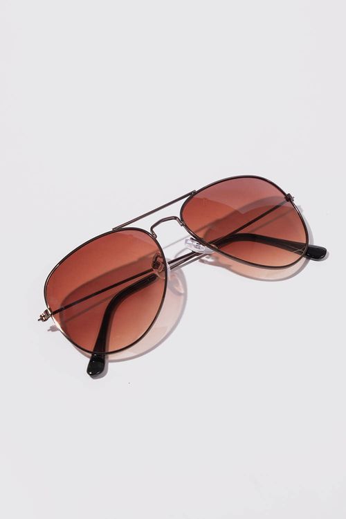 Gafas de sol clasica con proteccion uv