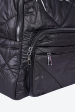 MORRAL-CON-ASAS-AJUSTABLES-Y-BOLSILLOS-AUXILIARES.BO958_000001_4