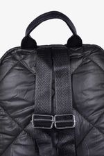 MORRAL-CON-ASAS-AJUSTABLES-Y-BOLSILLOS-AUXILIARES.BO958_000001_5
