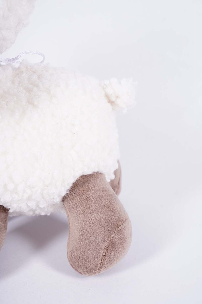 PELUCHE-PEQUENO-CON-DISENO-DE-OBEJA.FJP018_000334_4