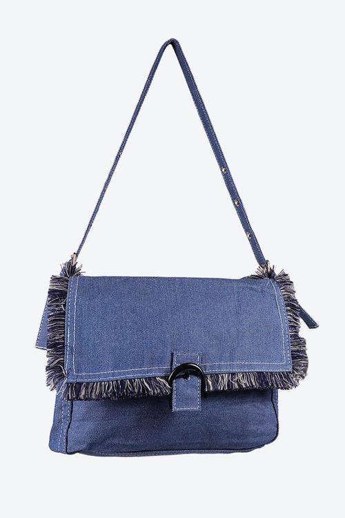 Bolso con solapa confeccionado en denim