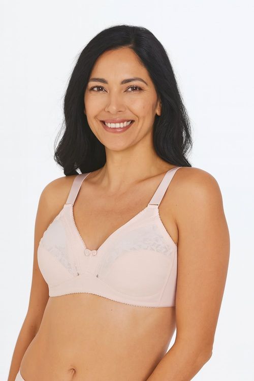 Brasier clasico triangular en encaje