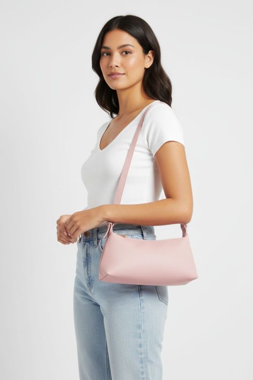 Bolso pequeño con compartimientos internos