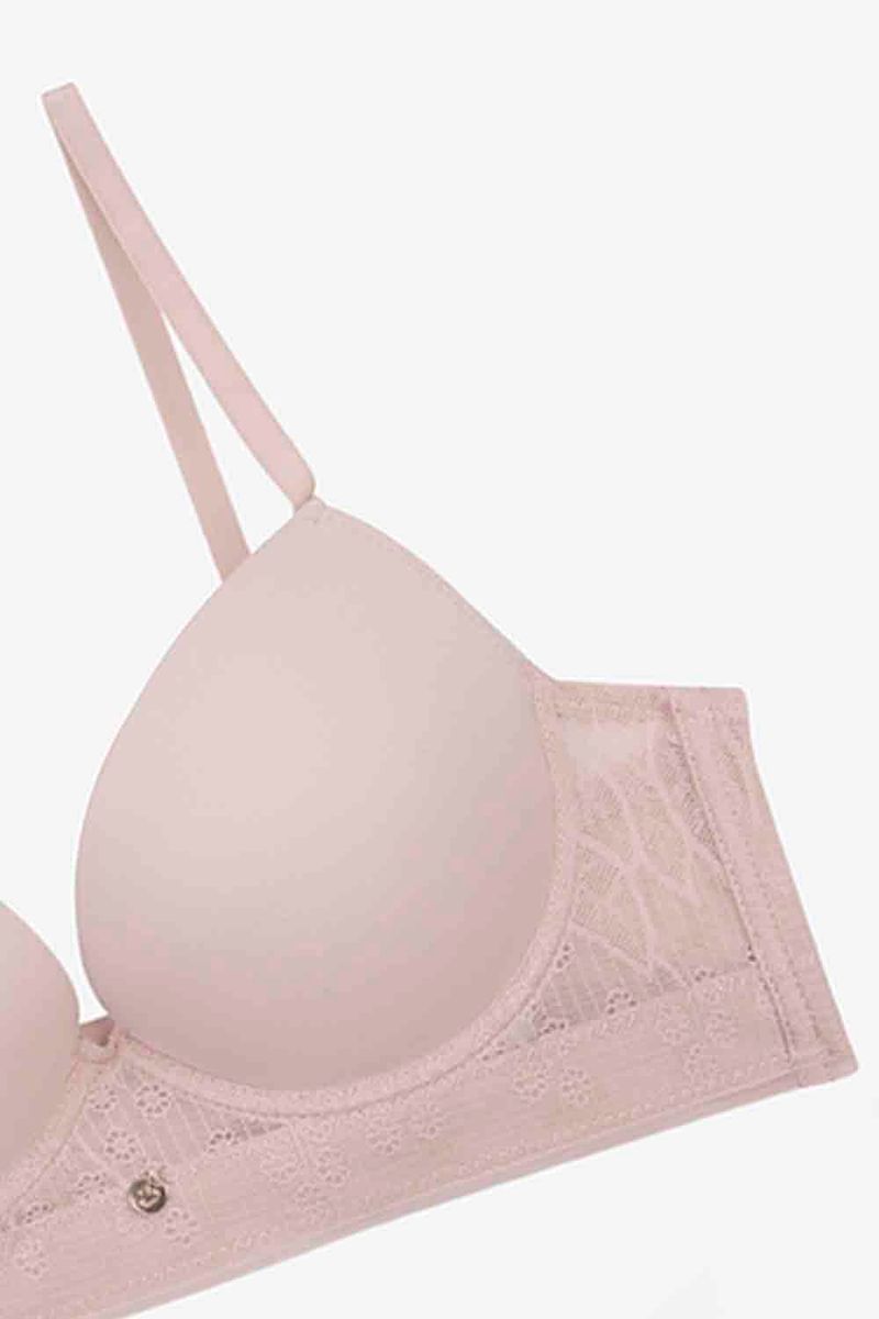 CONJUNTO-DE-TRES-PIEZAS-EN-MICROFIBRA-Y-ENCAJE.2190_000018_4