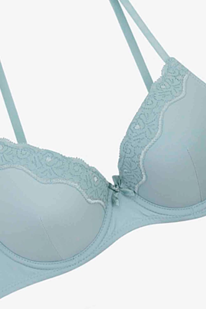 CONJUNTO-TRIO-INCLUYE-BRASIER-MAS-2-PANTIES.2310_000022_2