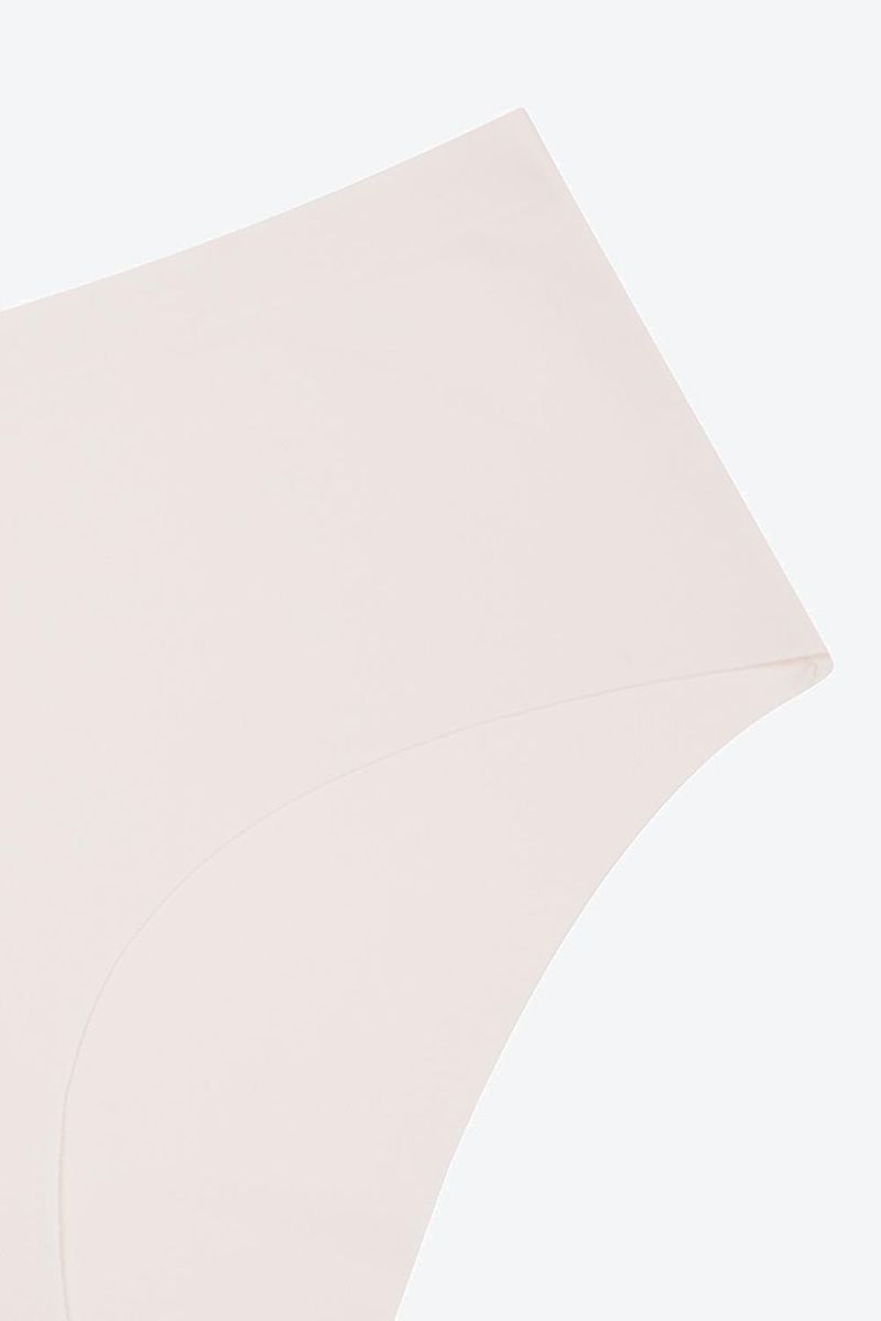 PANTY-HIPSTER-CORTE-LASER-PAQUETE-X3-EN-MICROFIBRA.MJ149-039_051623_5