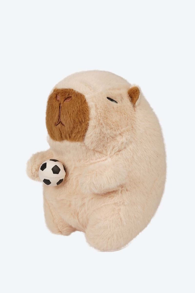 PELUCHE-PEQUENO-DE-CAPIBARA-DEPORTIVO.FJP050_000005_3