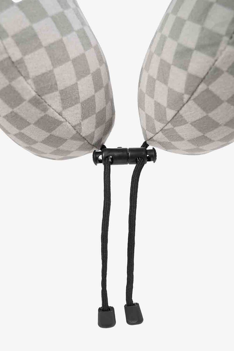 ALMOHADA-DE-VIAJE-CON-ESTAMPADO-Y-DISENO-COMODO-Y-LIGERO.CJ297_000006_4