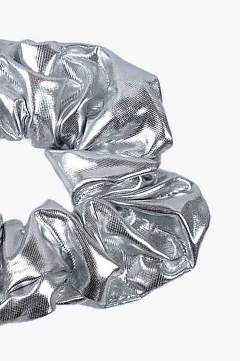 BANDA-PARA-EL-CABELLO-PLATEADA-EN-TONO-METALIZADO.BM1194_000020_3