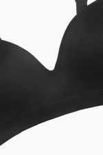 BRASIER-TRIANGULAR-SEAMLESS-CON-TEXTURA-ACANALADA.MJ101-092_000001_4