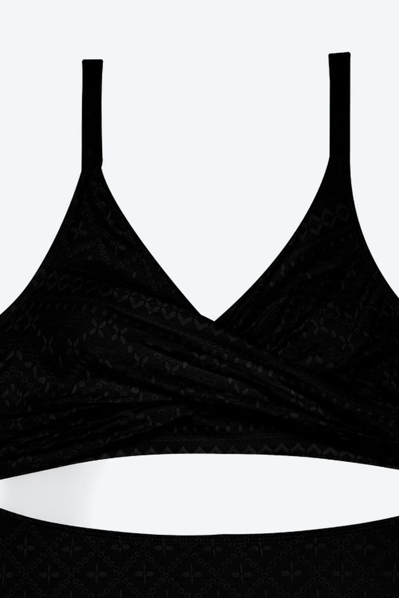 VESTIDO-DE-BANO-BIKINI-EN-MICROFIBRA-CON-TEXTURA-DE-OJALILLO.VB196-021_000001_5