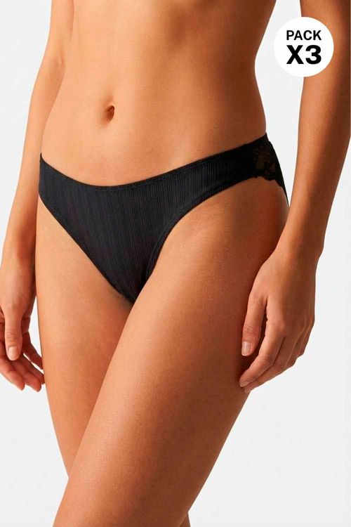 Brasilera confeccionada en algodón acanalado paquete x3