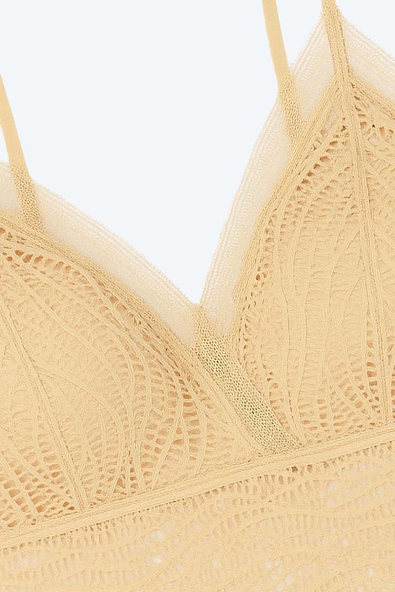 TOP-CON-SILUETA-TRIANGULAR-EN-ENCAJE.EM109-037_000005_3