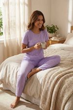 Conjunto-Pijama-Elaborada-En-Poliester-De-Cuello-Redondo-Lila-Print-Estrellas-Txl