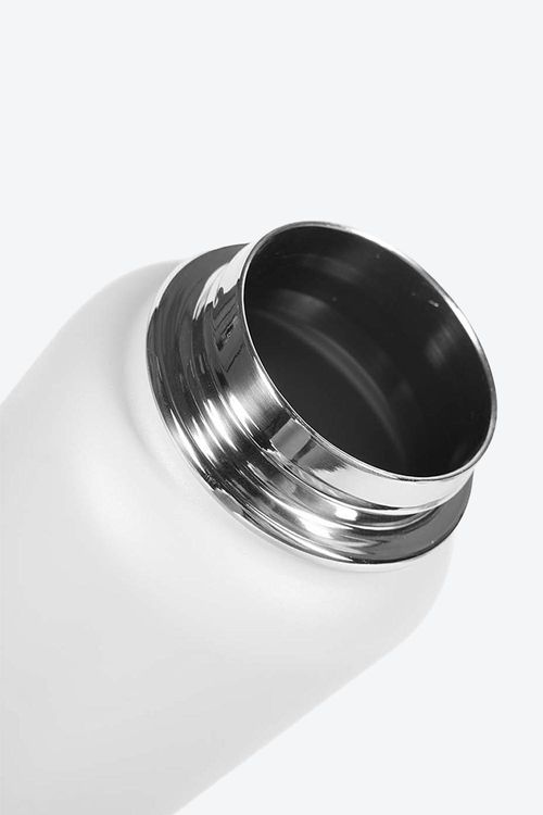 Termo portátil con capacidad de 660ml