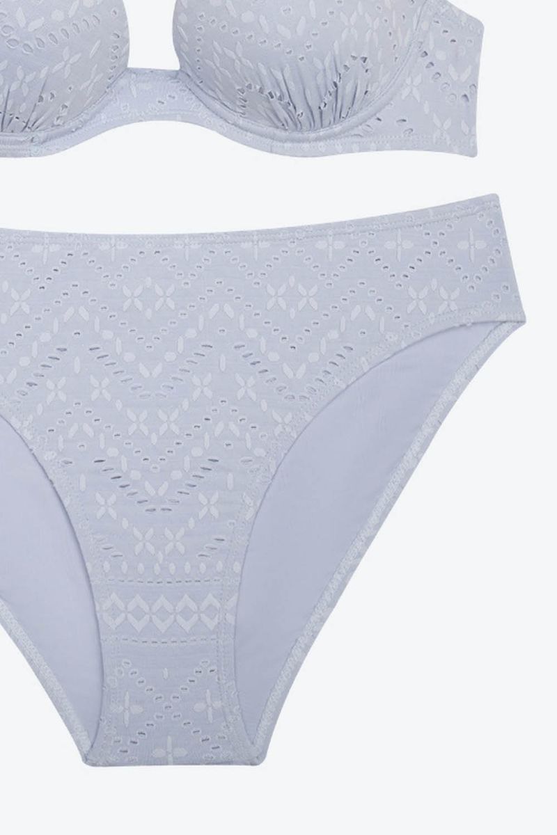 VESTIDO-DE-BANO-ESTILO-BIKINI-CON-TEXTURA-DE-OJALILLO.VB196-020_000023_5