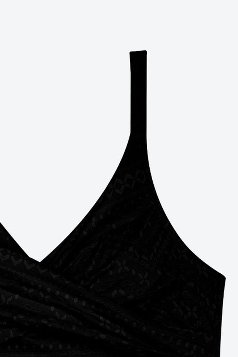 VESTIDO-DE-BANO-BIKINI-EN-MICROFIBRA-CON-TEXTURA-DE-OJALILLO.VB196-021_000001_4