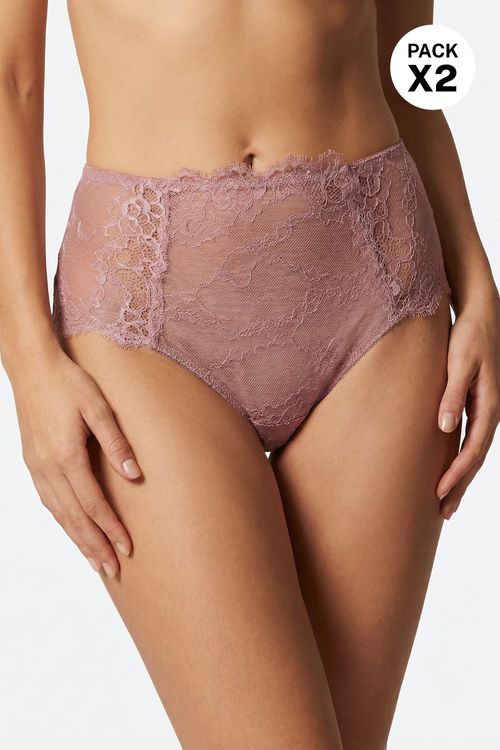 Brasilera confeccionada en encaje paquete x2