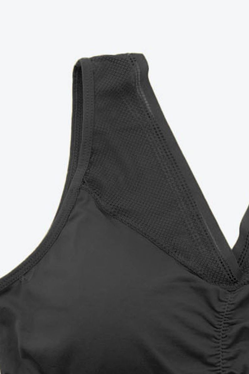 Top-Triangular-Invidivual-Confeccionado-En-Poliamida-Con-Tecnologia-Seamless-Negro-Tm-L